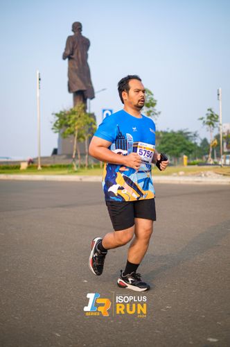 Race photo from ISOPlus Run 2024 Jakarta
