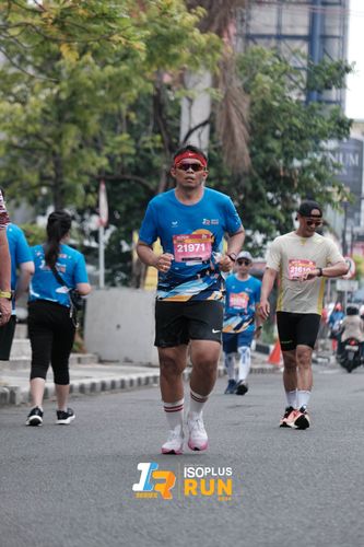 Race photo from Isoplus Run 2024 Surabaya