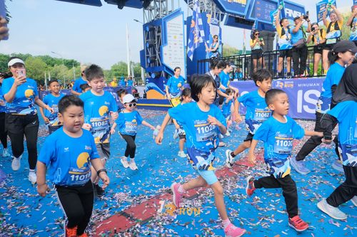 Race photo from Isoplus Run 2024 Surabaya