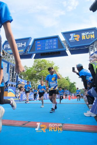 Race photo from Isoplus Run 2024 Surabaya