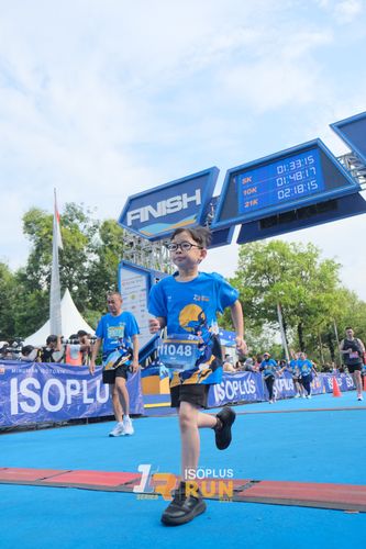Race photo from Isoplus Run 2024 Surabaya