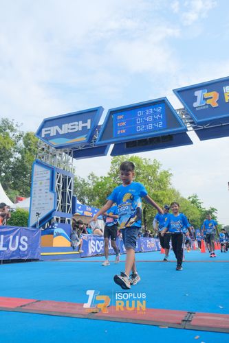 Race photo from Isoplus Run 2024 Surabaya