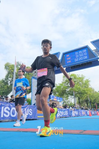 Race photo from Isoplus Run 2024 Surabaya
