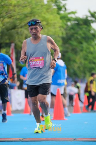 Race photo from Isoplus Run 2024 Surabaya