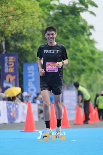 Race photo from Isoplus Run 2024 Surabaya