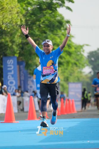 Race photo from Isoplus Run 2024 Surabaya