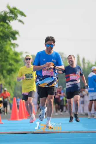 Race photo from Isoplus Run 2024 Surabaya