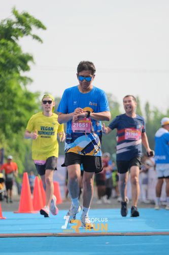 Race photo from Isoplus Run 2024 Surabaya