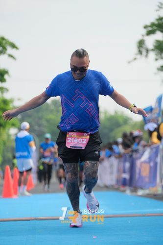 Race photo from Isoplus Run 2024 Surabaya
