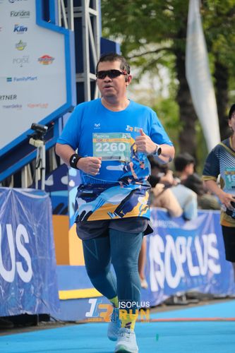 Race photo from Isoplus Run 2024 Surabaya