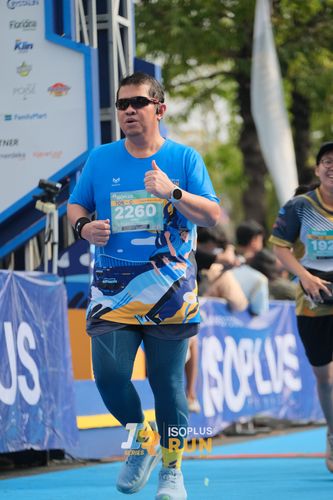 Race photo from Isoplus Run 2024 Surabaya