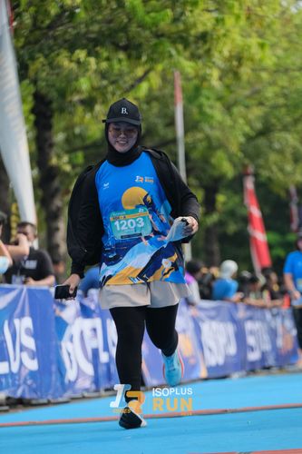 Race photo from Isoplus Run 2024 Surabaya