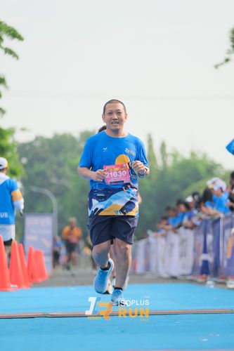 Race photo from Isoplus Run 2024 Surabaya