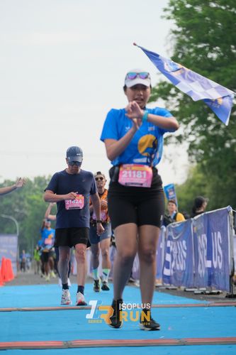 Race photo from Isoplus Run 2024 Surabaya