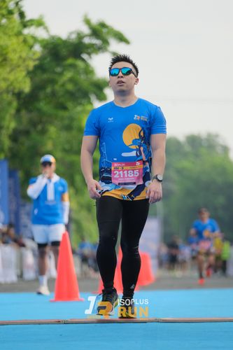 Race photo from Isoplus Run 2024 Surabaya