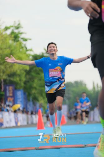 Race photo from Isoplus Run 2024 Surabaya