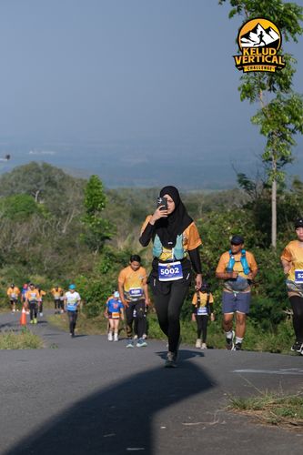 Race photo from Kelud Vertical Challenge 2024