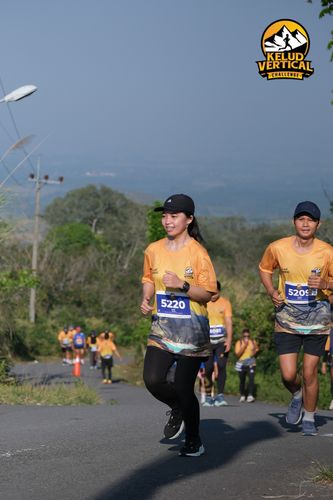 Race photo from Kelud Vertical Challenge 2024
