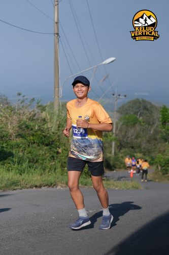 Race photo from Kelud Vertical Challenge 2024