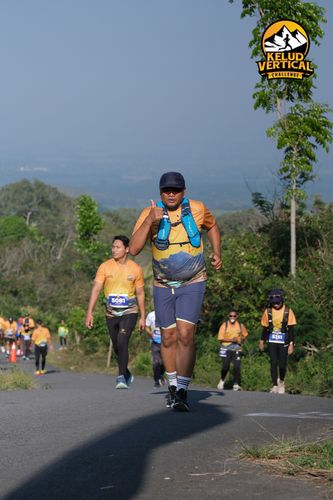 Race photo from Kelud Vertical Challenge 2024