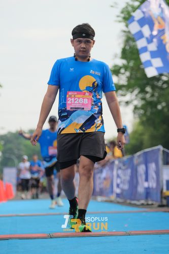 Race photo from Isoplus Run 2024 Surabaya