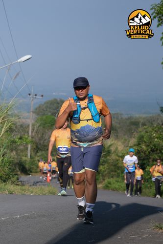 Race photo from Kelud Vertical Challenge 2024
