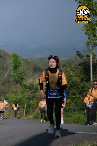 Race photo from Kelud Vertical Challenge 2024