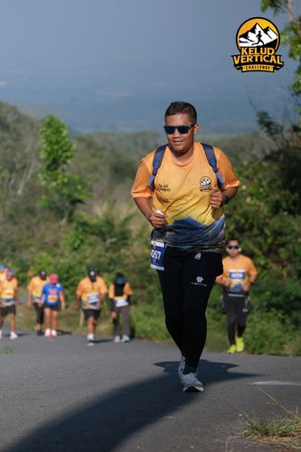 Race photo from Kelud Vertical Challenge 2024
