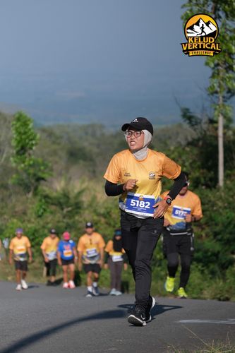 Race photo from Kelud Vertical Challenge 2024