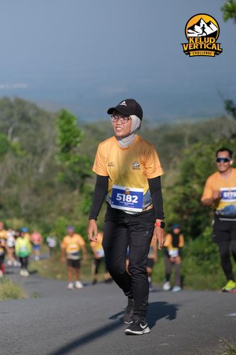 Race photo from Kelud Vertical Challenge 2024