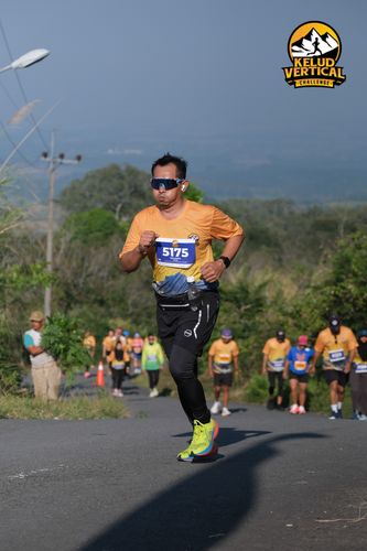 Race photo from Kelud Vertical Challenge 2024