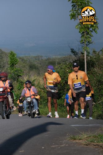 Race photo from Kelud Vertical Challenge 2024