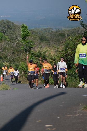Race photo from Kelud Vertical Challenge 2024