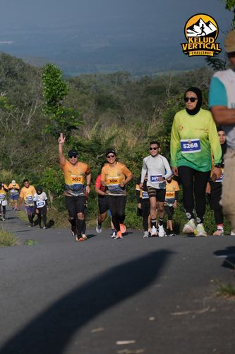 Race photo from Kelud Vertical Challenge 2024