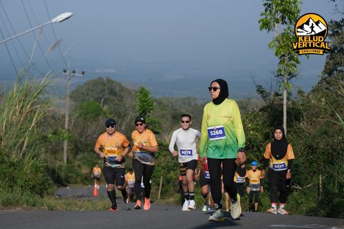 Race photo from Kelud Vertical Challenge 2024