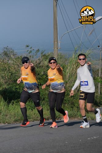 Race photo from Kelud Vertical Challenge 2024