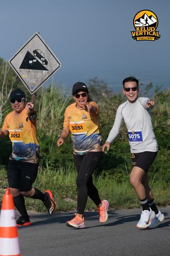 Race photo from Kelud Vertical Challenge 2024