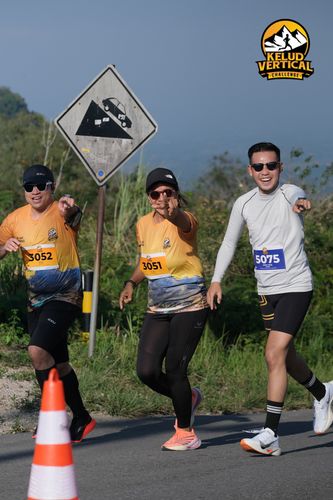 Race photo from Kelud Vertical Challenge 2024
