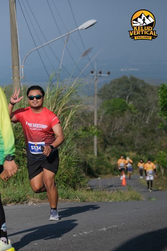 Race photo from Kelud Vertical Challenge 2024