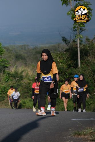Race photo from Kelud Vertical Challenge 2024