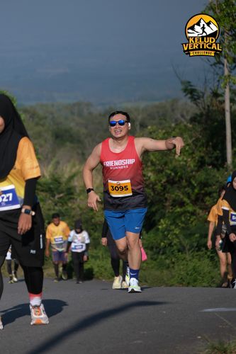 Race photo from Kelud Vertical Challenge 2024