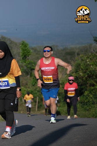 Race photo from Kelud Vertical Challenge 2024