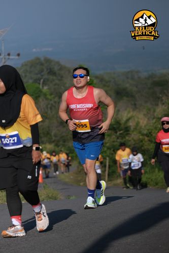 Race photo from Kelud Vertical Challenge 2024