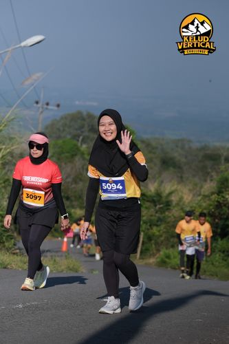 Race photo from Kelud Vertical Challenge 2024