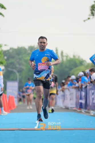 Race photo from Isoplus Run 2024 Surabaya