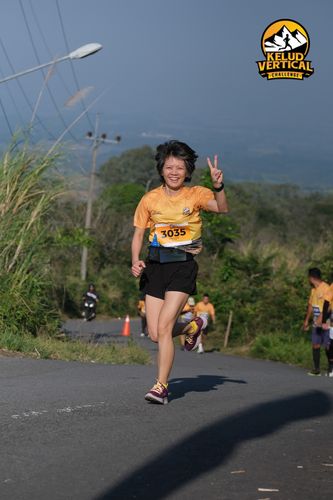 Race photo from Kelud Vertical Challenge 2024