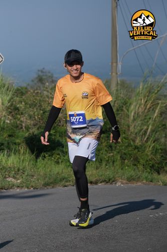Race photo from Kelud Vertical Challenge 2024