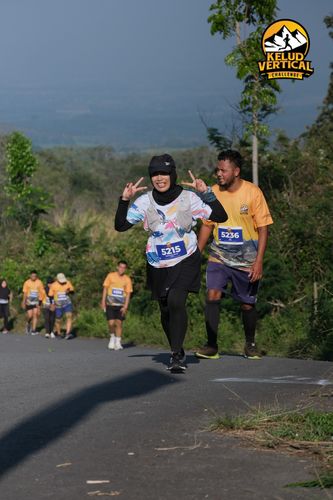 Race photo from Kelud Vertical Challenge 2024