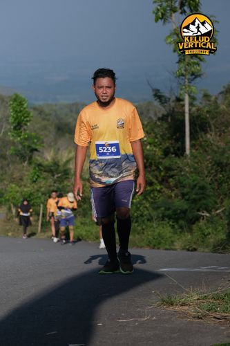 Race photo from Kelud Vertical Challenge 2024