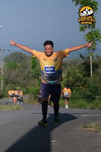 Race photo from Kelud Vertical Challenge 2024
